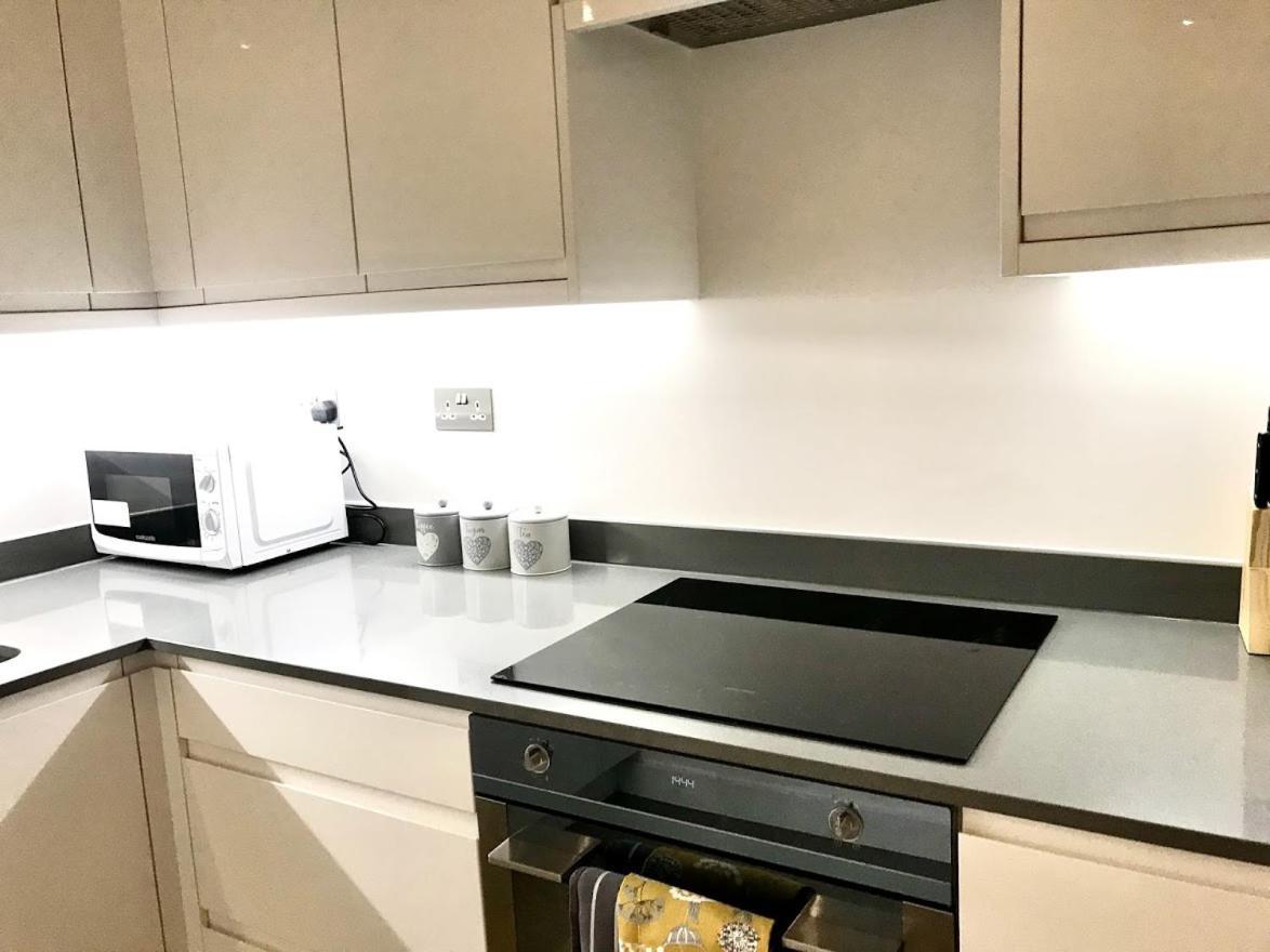 فندق Maplewood Luxurious One-Bed Flat With Free Parking St Albans المظهر الخارجي الصورة