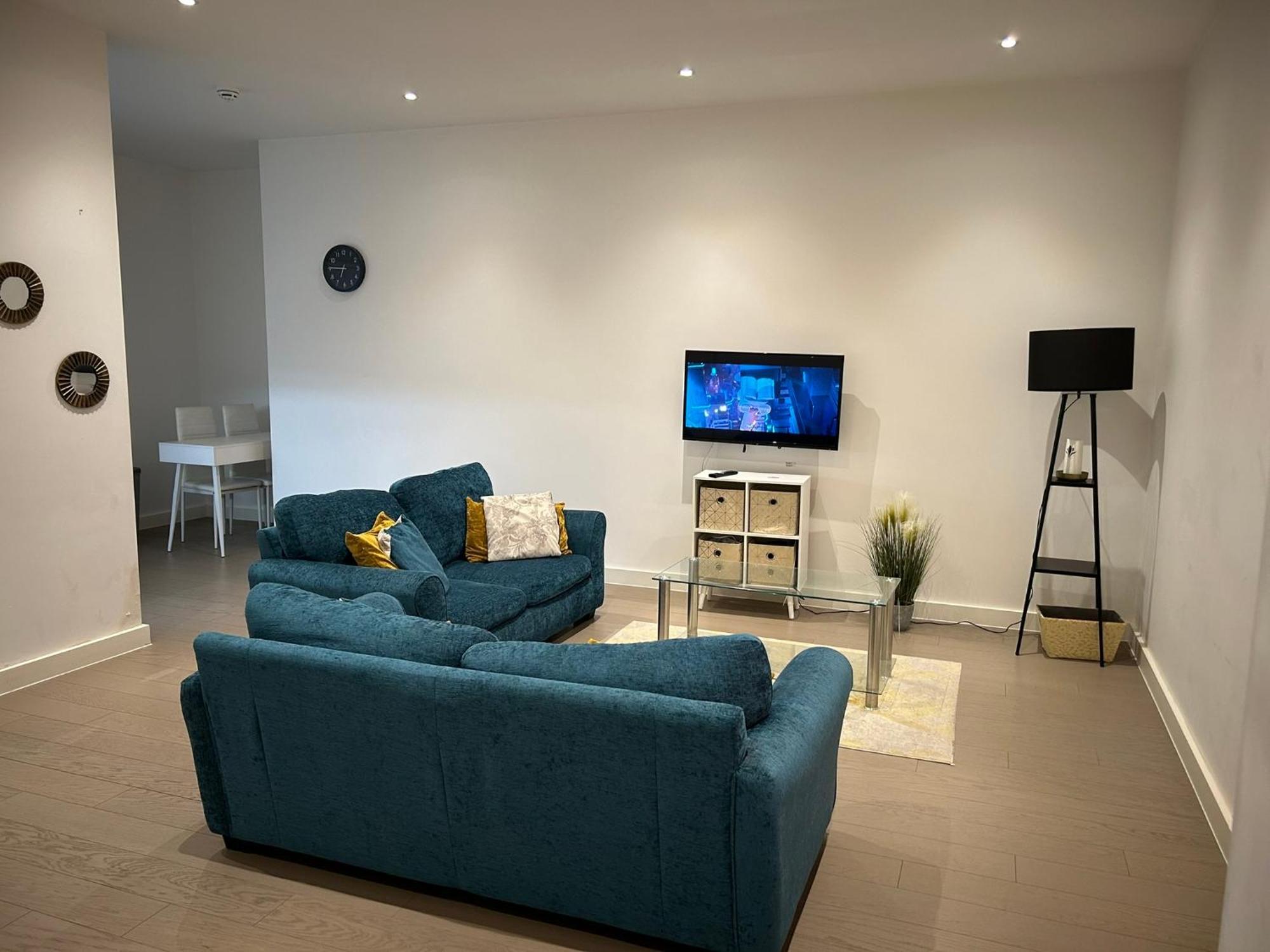 فندق Maplewood Luxurious One-Bed Flat With Free Parking St Albans المظهر الخارجي الصورة